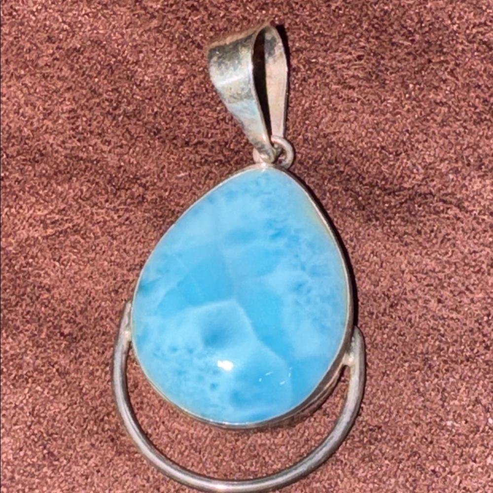LARIMAR & Silver pendant .2 ounces 925 🐈‍⬛